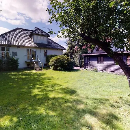 Cozy Close To Public Transport *